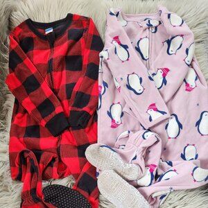 Girls pajamas size 2T old navy /carter's  footed - warm and cozy